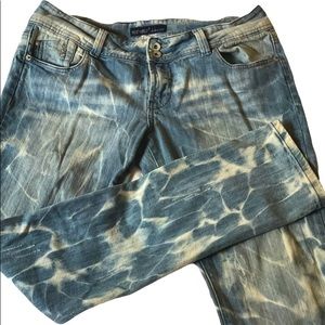 Light wash Revolt Vintage Jeans